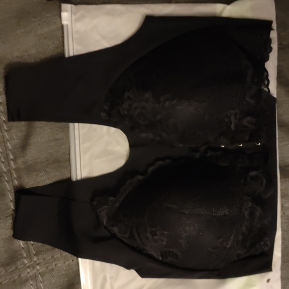 Bra - Picture 2 of 4